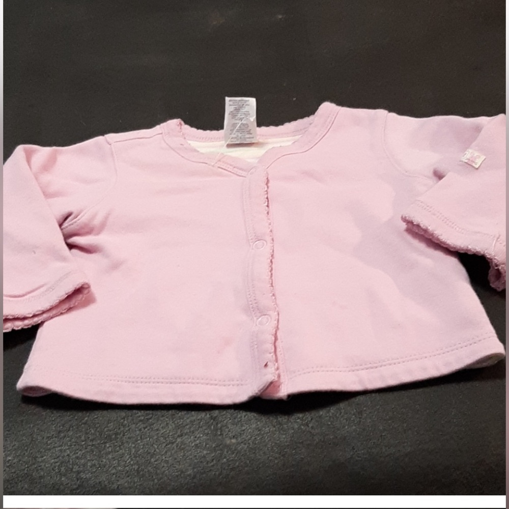 🌸 $3 if bundled - 3 - 6 month Snap up pink top THE CHILDREN’S PLACE long sleeve